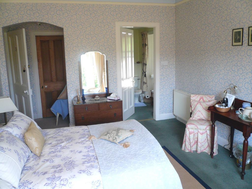 Woodburn House Bed & Breakfast Pitlochry Phòng bức ảnh